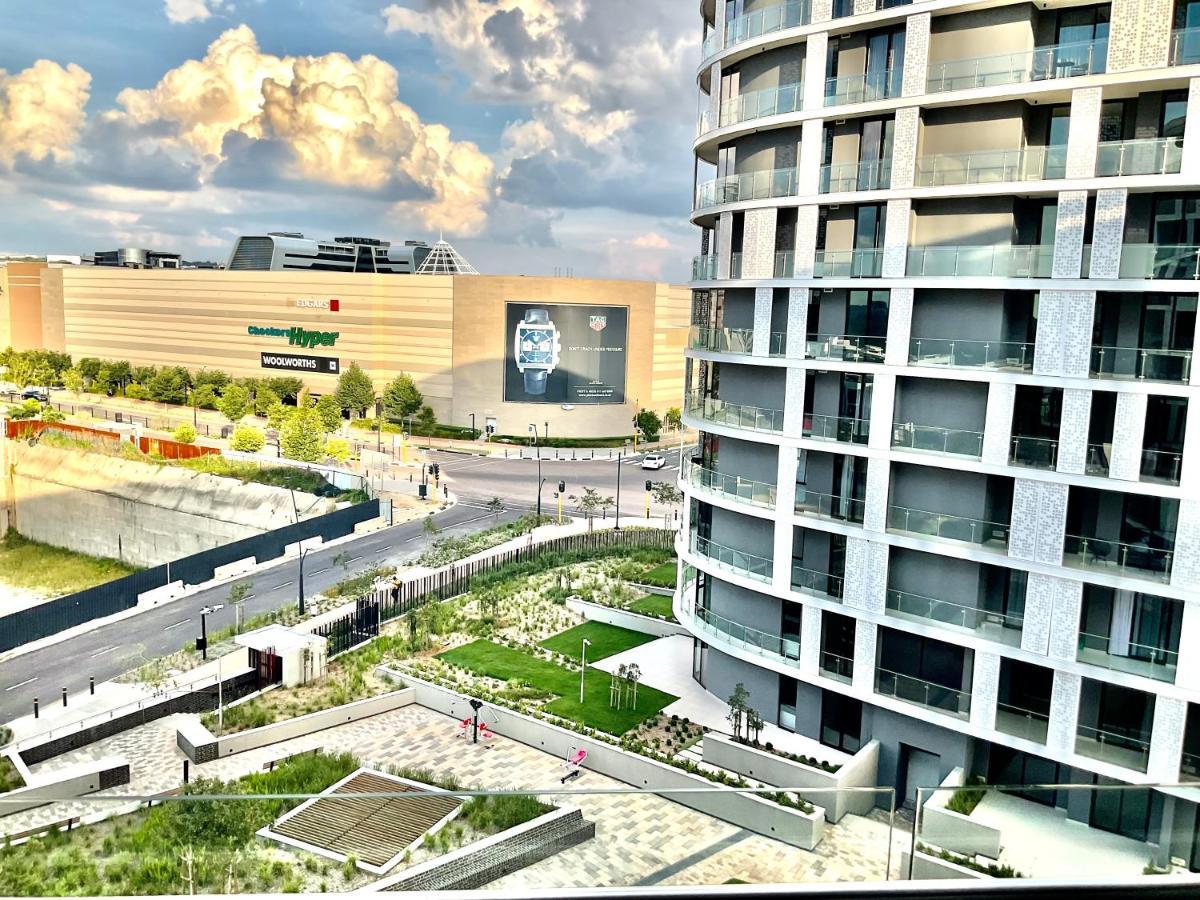 5 Star Elegant Apartments, Ellipse, Waterfall City, Midrand, Johannesburg Buitenkant foto