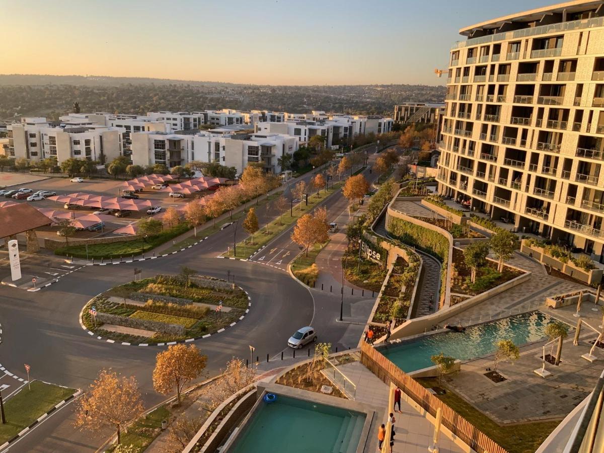 5 Star Elegant Apartments, Ellipse, Waterfall City, Midrand, Johannesburg Buitenkant foto